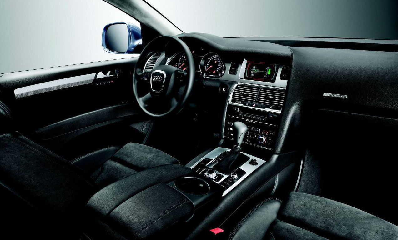 AUDI_Q7_HYBRID_CONCEPT_IN_01