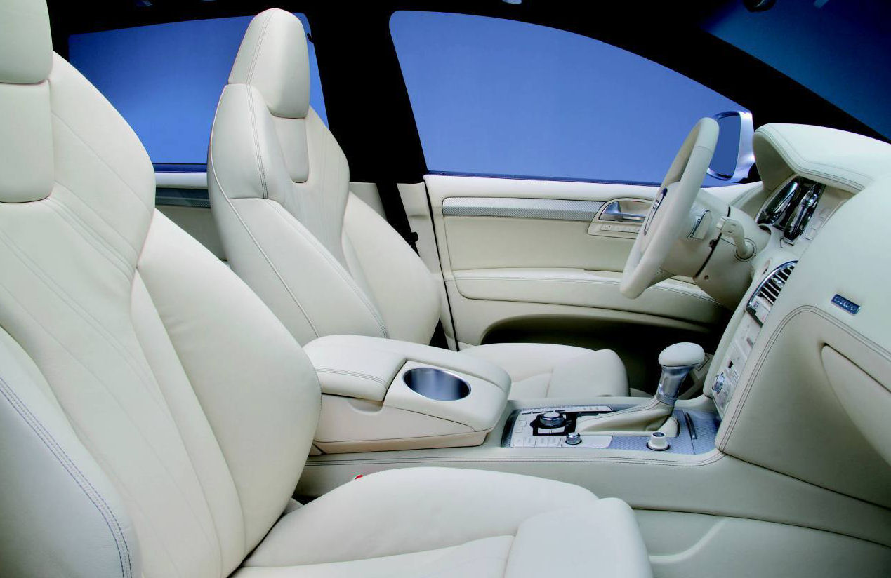 AUDI_Q7_V12_TDI_IN_02